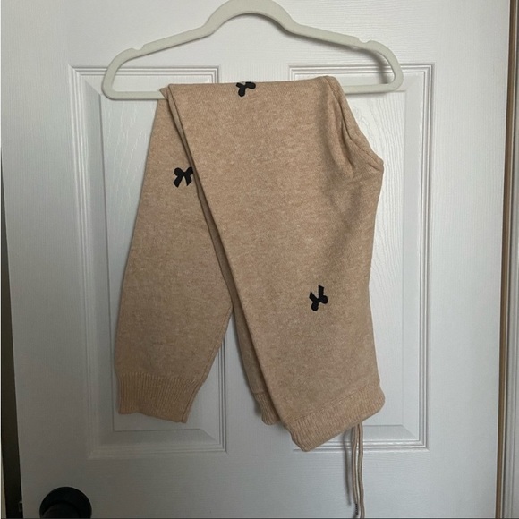 Bow Knit Set - New! - Picture 6 of 14